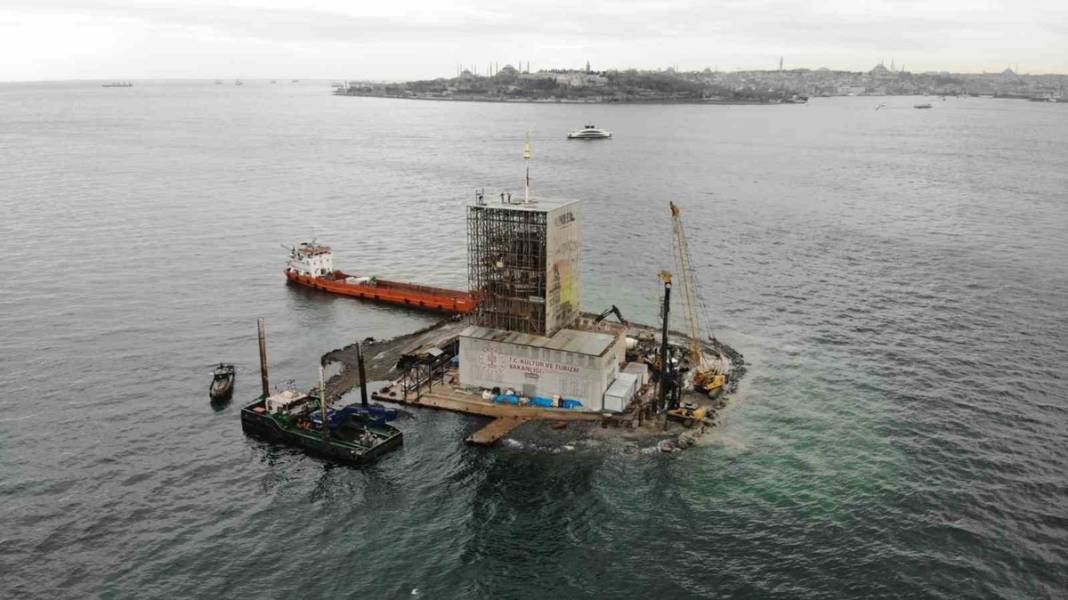 Kız Kulesi darmadağın olmuş! Son hali tartışma konusu oldu, işte restorasyonda son durum... 25